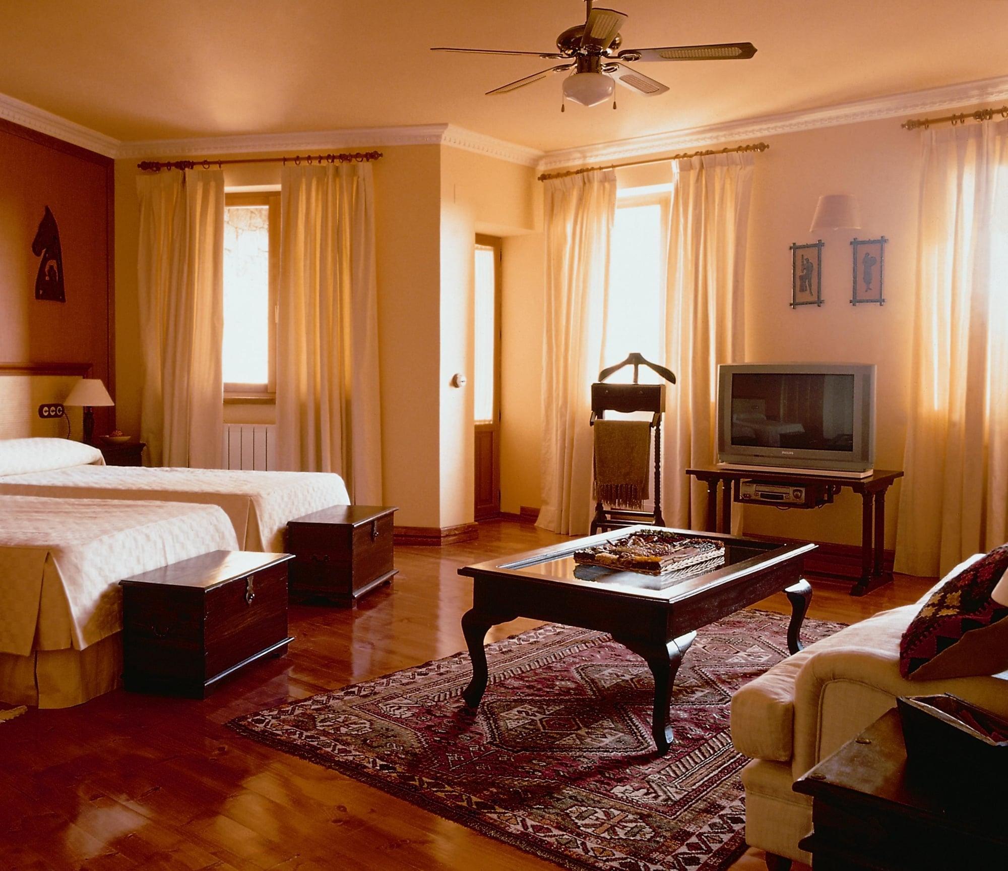 El Milano Real Hotel Hoyos del Espino Eksteriør billede