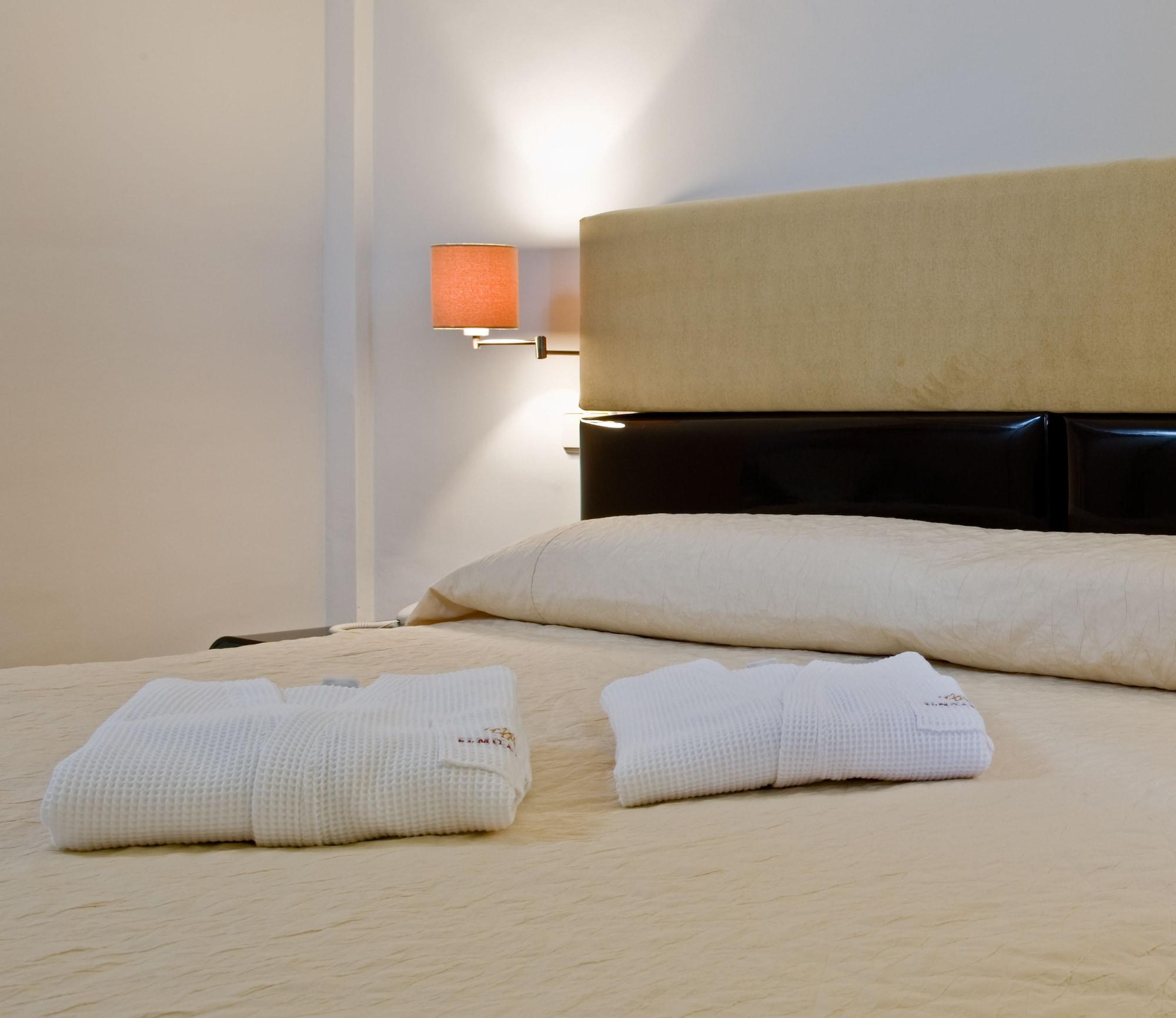El Milano Real Hotel Hoyos del Espino Eksteriør billede