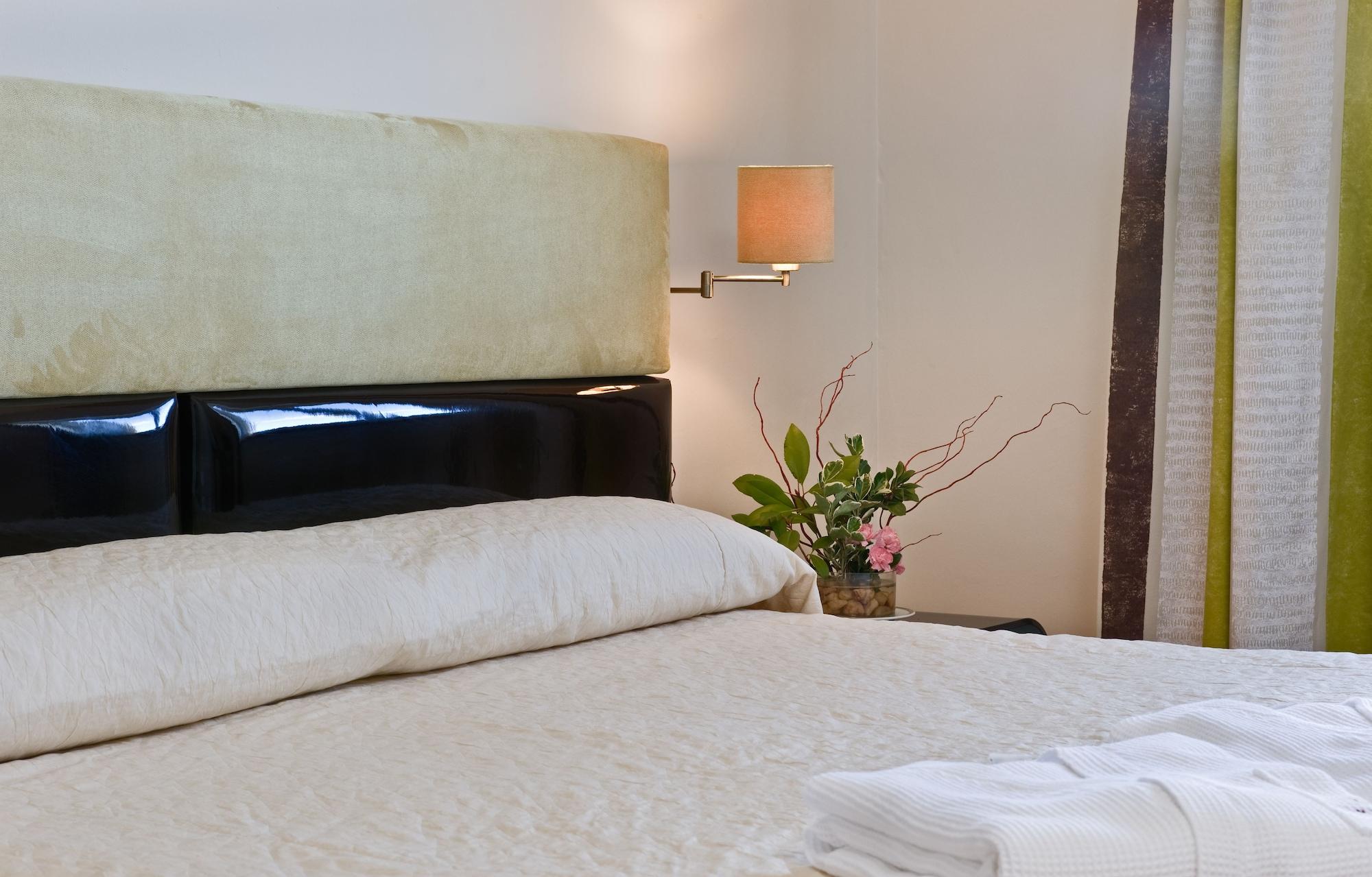 El Milano Real Hotel Hoyos del Espino Eksteriør billede