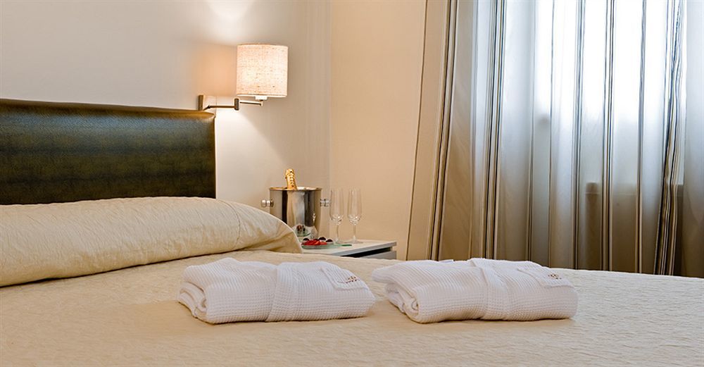El Milano Real Hotel Hoyos del Espino Eksteriør billede